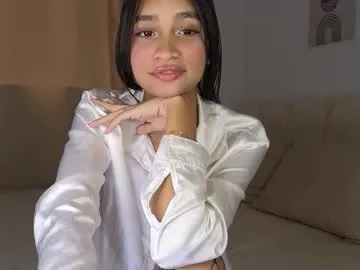 Offline mishelle___7 on Chaturbate