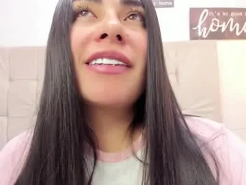 Offline missexy303av on Chaturbate