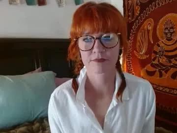 missmoonmagic13 from Chaturbate