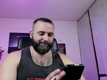 Offline misterlov3r on Chaturbate