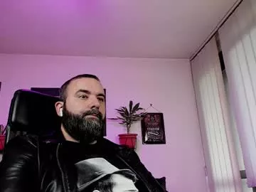 Offline misterlov3r on Chaturbate