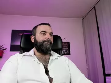 Offline misterlov3r on Chaturbate