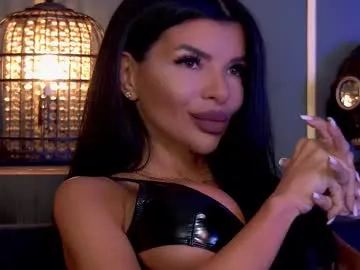 Offline mistresselenia on Chaturbate