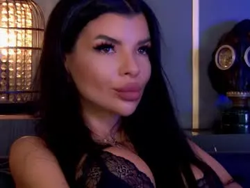 Offline mistresselenia on Chaturbate