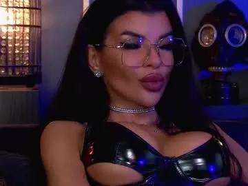 Offline mistresselenia on Chaturbate