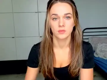 Offline mmminnie on Chaturbate