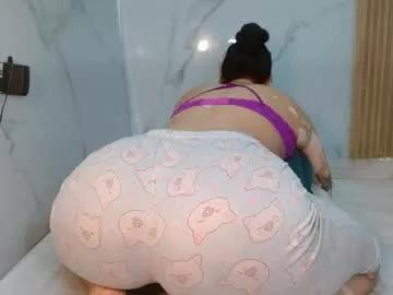 mollyguns from Chaturbate
