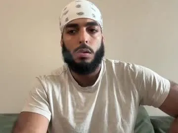 Offline mountaiden on Chaturbate