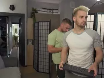 Offline muscularfriend on Chaturbate