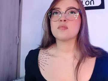 Offline naughtycurvybbx on Chaturbate