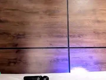 Offline niamonroe on Chaturbate