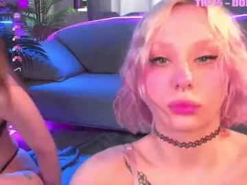 nikkisilk from Chaturbate