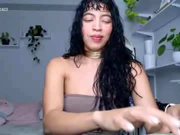 Offline nikol_je on Chaturbate