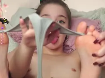 Offline now_you_know on Chaturbate