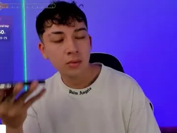 Freechat oliver_kyy on Chaturbate