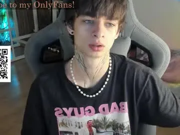 Offline oliverrgroove on Chaturbate