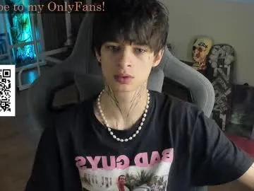 Offline oliverrgroove on Chaturbate