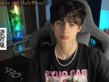 Offline oliverrgroove on Chaturbate