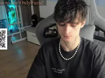 Offline oliverrgroove on Chaturbate