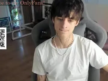 Offline oliverrgroove on Chaturbate