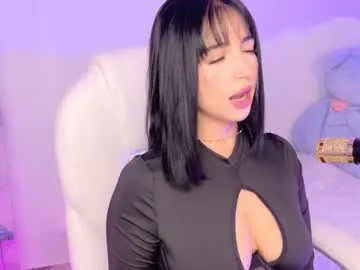 Offline oliviamcneill on Chaturbate