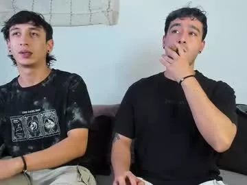 Offline p_jhon on Chaturbate