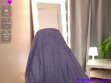 Freechat peachypoet on Chaturbate