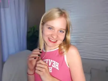 Freechat phyllisearney on Chaturbate
