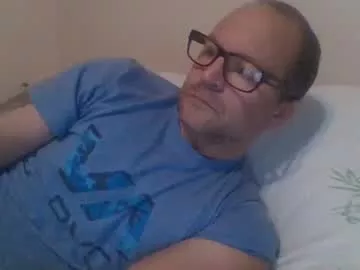 Offline pleasesitonmycock on Chaturbate