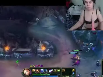 Offline prettyandpeachy on Chaturbate