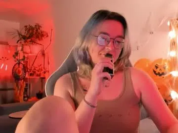 Offline pumbazaebumba on Chaturbate