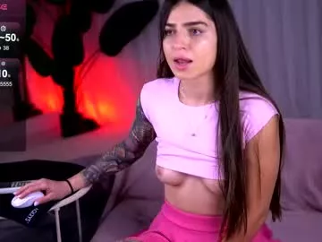 Freechat pureellie on Chaturbate