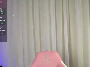 Freechat pureellie on Chaturbate