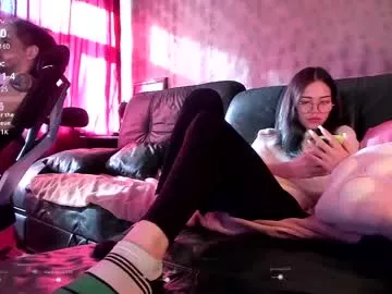 Offline rainbowpony420 on Chaturbate