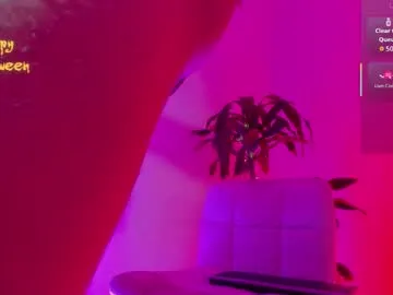 Offline regiina_doll on Chaturbate