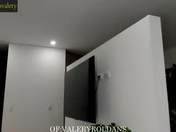 Offline roldansvalery on Chaturbate