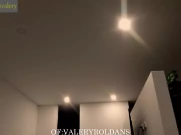 Offline roldansvalery on Chaturbate