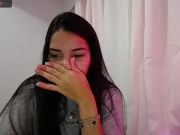 Freechat rossebunny25 on Chaturbate