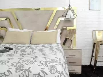 rossee_naia from Chaturbate