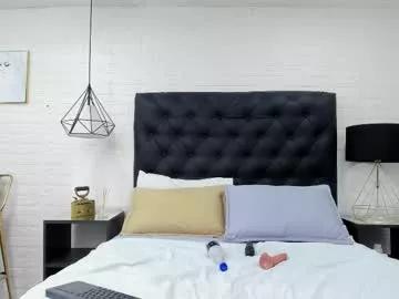 rossee_naia from Chaturbate
