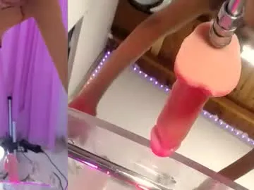 Freechat rubidaniells_ on Chaturbate