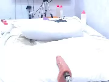 Freechat rubidaniells_ on Chaturbate