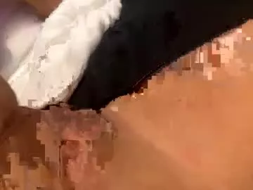 Offline ryeanne25 on Chaturbate