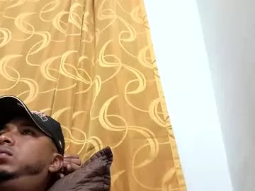 Offline salvatore_romanoo on Chaturbate