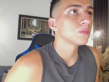 Offline salvatore_romanoo on Chaturbate