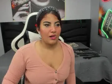 sara_bdsm on Chaturbate