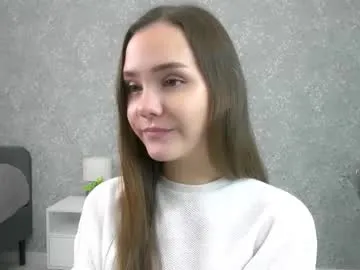 sara_whooops on Chaturbate