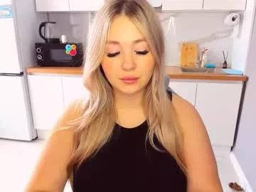 sarahmils from Chaturbate