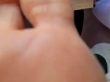 Offline save_the_qween on Chaturbate