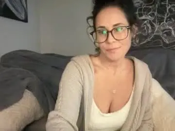 sayplsgdgrl on Chaturbate